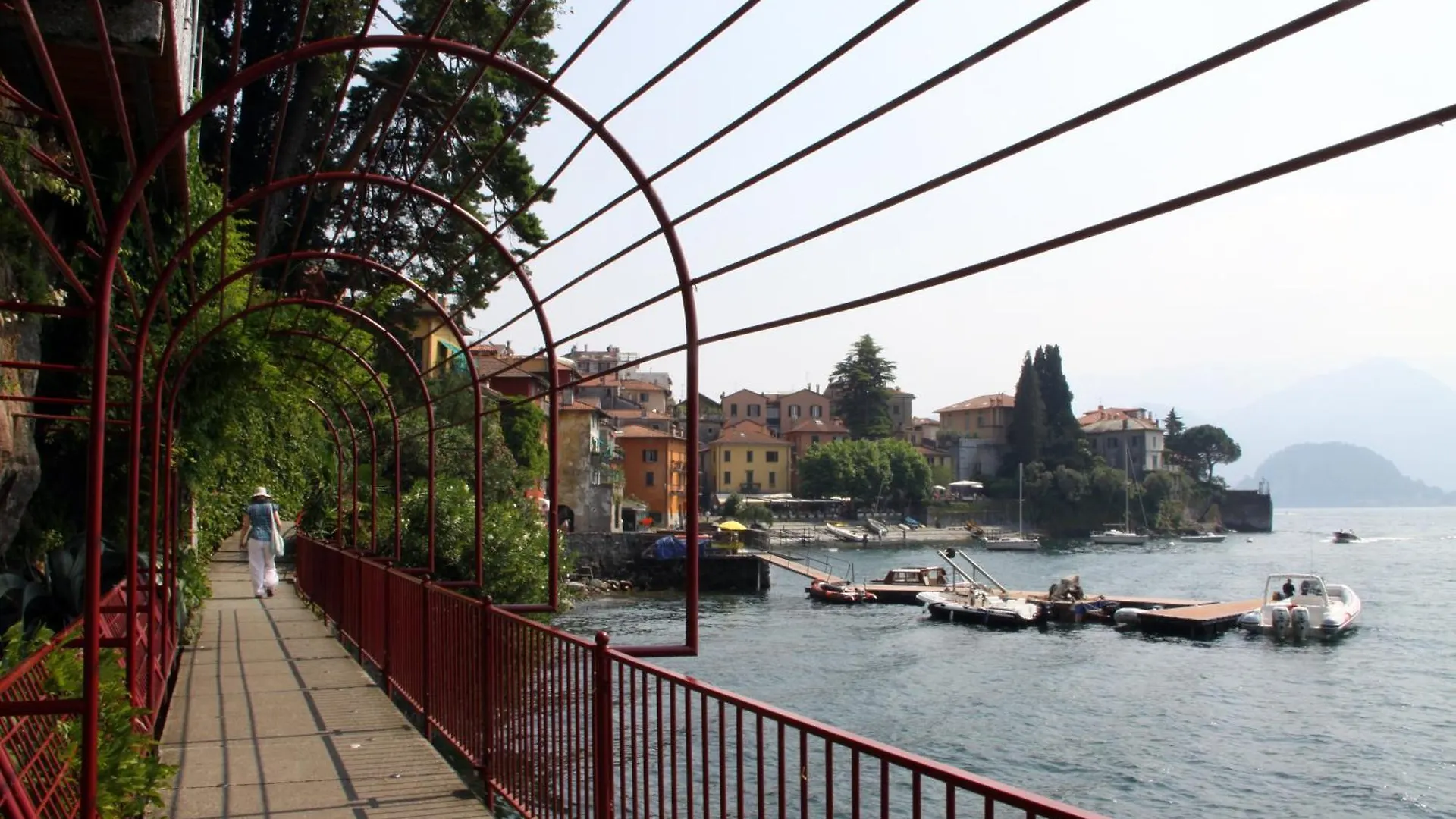 Tre Finestre Sul Lago Perledo Apartment