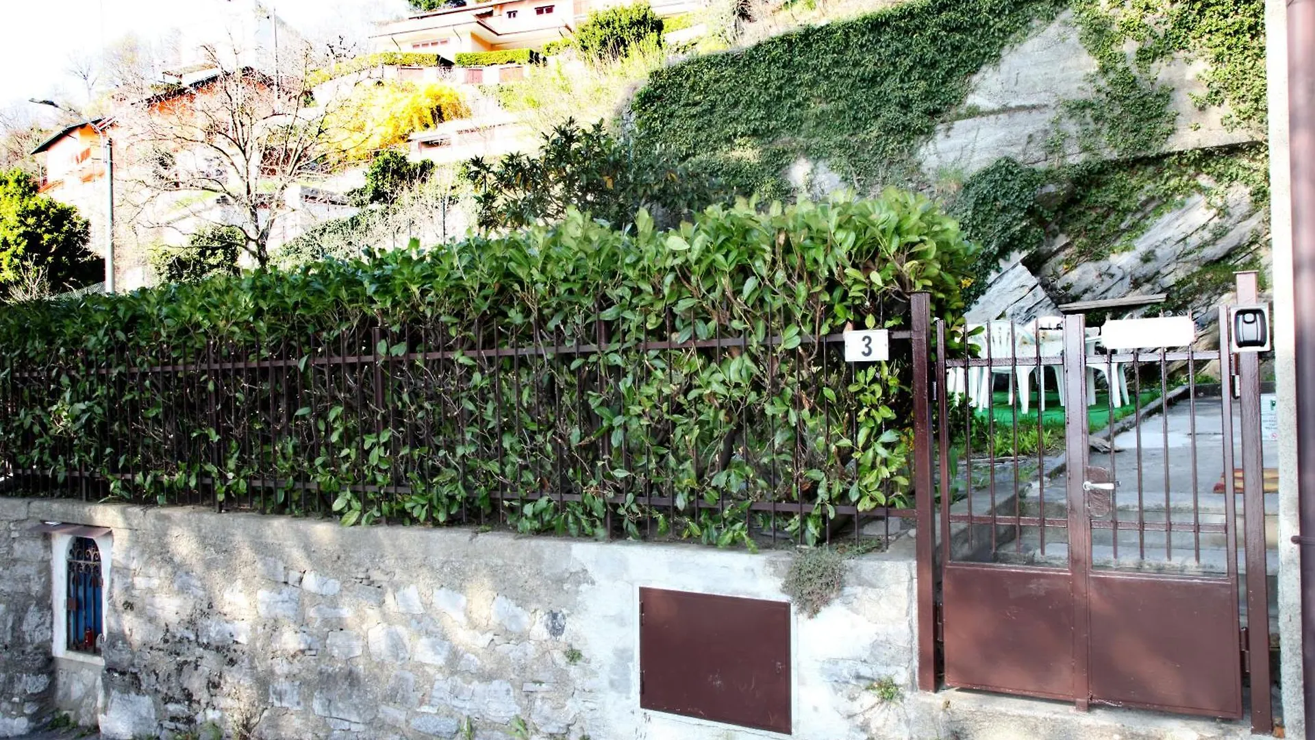 Tre Finestre Sul Lago Perledo Apartment